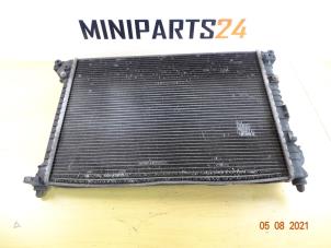 Usagé Radiateur Mini Mini Cooper S (R53) 1.6 16V Prix € 89,25 Prix TTC proposé par Miniparts24 - Miniteile24 GbR