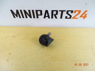 Used Horn Mini Mini Cooper S (R53) 1.6 16V Price € 17,85 Inclusive VAT offered by Miniparts24 - Miniteile24 GbR