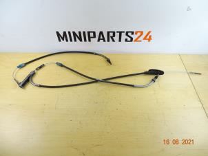 Usagé Câble frein à main Mini Mini (F56) 1.5 12V Cooper Prix € 35,70 Prix TTC proposé par Miniparts24 - Miniteile24 GbR