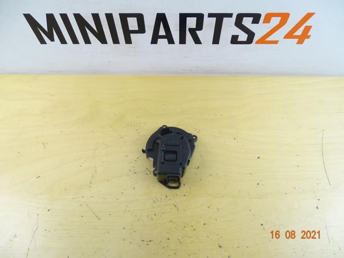 Schalter Lüftung van een MINI Mini (F56) 1.5 12V Cooper 2014