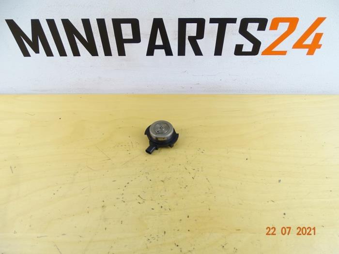 Nockenwelle Sensor van een MINI Mini (F56) 2.0 16V Cooper S 2019