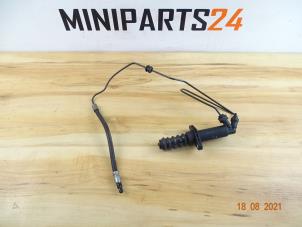 Used Clutch slave cylinder Mini Mini (F56) 2.0 16V Cooper S Price € 65,45 Inclusive VAT offered by Miniparts24 - Miniteile24 GbR