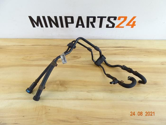 Używane Przewód paliwowy Mini Mini (R56) 1.6 16V Cooper Cena € 47,60 Z VAT oferowane przez Miniparts24