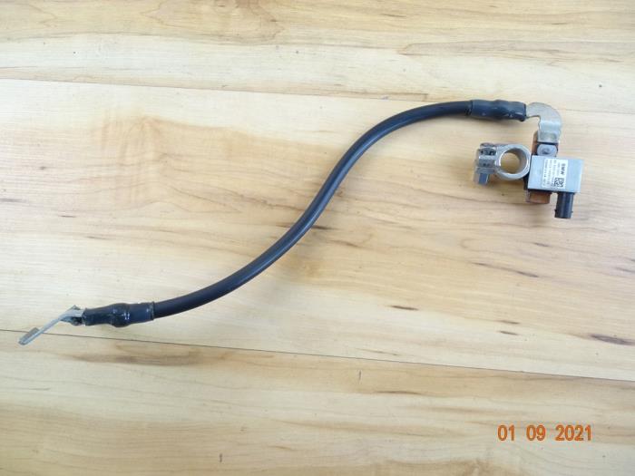 Cable (miscellaneous) from a MINI Mini (F56) 1.5 12V Cooper 2018