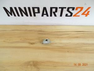 Usados Amplificador de antena Mini Mini (R56) 1.6 16V John Cooper Works Precio € 11,90 IVA incluido ofrecido por Miniparts24 - Miniteile24 GbR