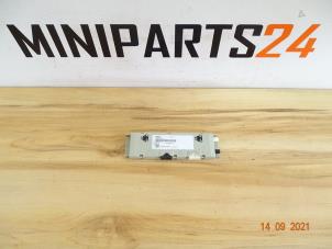 Usados Amplificador de antena Mini Mini (R56) 1.6 16V John Cooper Works Precio € 11,90 IVA incluido ofrecido por Miniparts24 - Miniteile24 GbR