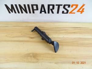 Gebrauchte Scheinwerfersprüher Mini Mini (R56) 1.6 16V John Cooper Works Preis € 35,70 Mit Mehrwertsteuer angeboten von Miniparts24 - Miniteile24 GbR
