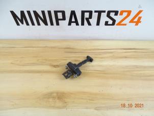 Used Front door stop 4-door, left Mini Countryman (R60) 1.6 16V Cooper S ALL4 Price € 35,70 Inclusive VAT offered by Miniparts24 - Miniteile24 GbR