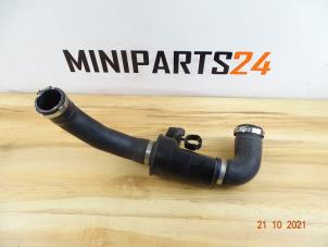Used Intercooler hose Mini Countryman (R60) 1.6 16V Cooper S ALL4 Price € 89,25 Inclusive VAT offered by Miniparts24 - Miniteile24 GbR