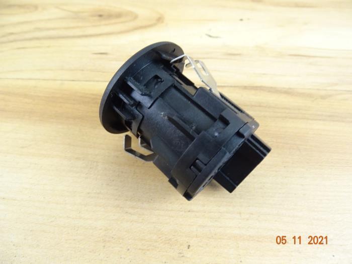 Airbag lock from a MINI Clubman (R55) 1.6 Cooper D 2012