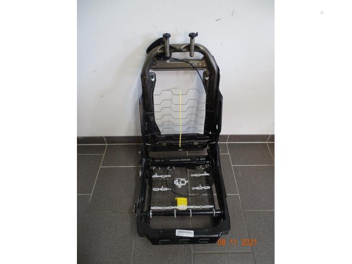 Begagnade Sätesram Mini Mini (R56) 1.6 16V Cooper Pris € 142,80 Inklusive moms erbjuds av Miniparts24