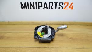 Usagé Commutateur combi colonne de direction Mini Mini Cooper S (R53) 1.6 16V Prix € 95,20 Prix TTC proposé par Miniparts24 - Miniteile24 GbR
