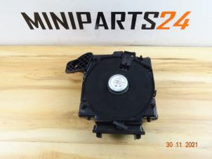 Usagé Haut-parleur Mini Countryman (R60) 1.6 Cooper D ALL4 Prix € 70,81 Prix TTC proposé par Miniparts24 - Miniteile24 GbR