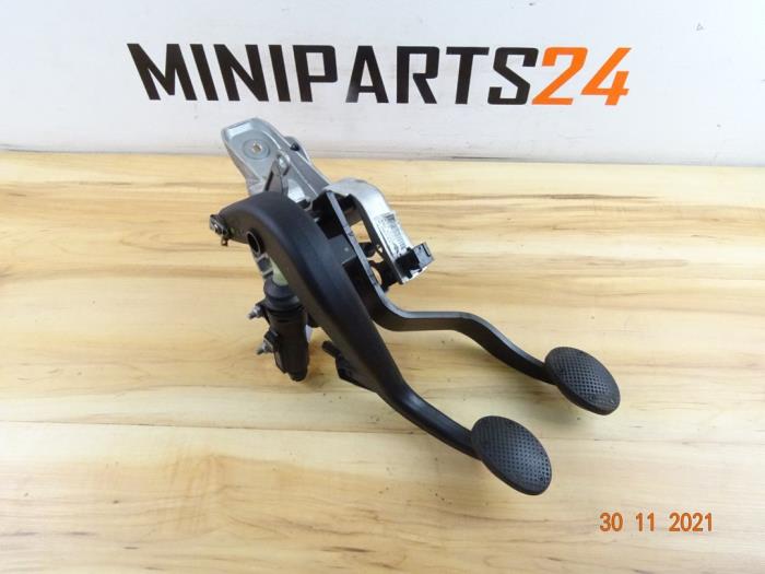 Gebrauchte Pedale Set Mini Countryman (R60) 1.6 Cooper D ALL4 Preis € 77,35 Mit Mehrwertsteuer angeboten von Miniparts24