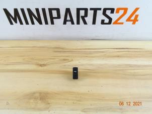 Used USB plug Mini Mini (R56) 1.6 16V John Cooper Works Price € 47,60 Inclusive VAT offered by Miniparts24 - Miniteile24 GbR
