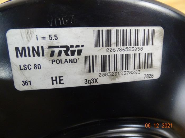 Brake servo from a MINI Mini (R56) 1.6 16V John Cooper Works 2011