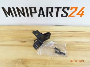 Used Rear seat lock Mini Mini (R56) 1.6 16V John Cooper Works Price € 23,80 Inclusive VAT offered by Miniparts24 - Miniteile24 GbR