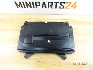 Used Air grill bonnet centre Mini Mini Cooper S (R53) 1.6 16V Price € 41,65 Inclusive VAT offered by Miniparts24 - Miniteile24 GbR