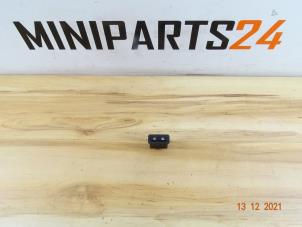 Used Electric window switch Mini Mini Cooper S (R53) 1.6 16V Price € 17,85 Inclusive VAT offered by Miniparts24 - Miniteile24 GbR