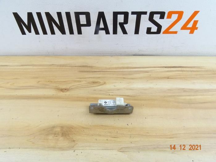 Begagnade Airbagsensor Mini Mini Cooper S (R53) 1.6 16V Pris € 11,90 Inklusive moms erbjuds av Miniparts24