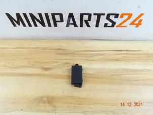 Used Antenna Amplifier Mini Mini Cooper S (R53) 1.6 16V Price € 23,80 Inclusive VAT offered by Miniparts24 - Miniteile24 GbR