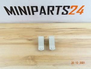 Used Tailgate hinge Mini Mini (R56) 1.6 16V Cooper S Price € 47,60 Inclusive VAT offered by Miniparts24 - Miniteile24 GbR