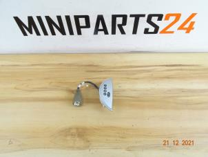 Used Gear stick cover Mini Mini Cooper S (R53) 1.6 16V Price € 35,11 Inclusive VAT offered by Miniparts24 - Miniteile24 GbR