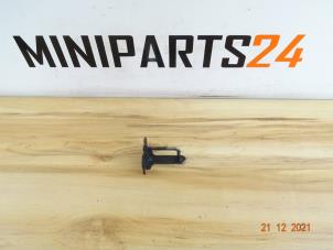 Used Tailgate lock mechanism Mini Clubman (R55) 1.6 Cooper D Price € 23,80 Inclusive VAT offered by Miniparts24 - Miniteile24 GbR