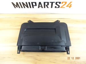 Used Air grill bonnet centre Mini Mini Cooper S (R53) 1.6 16V Price € 35,70 Inclusive VAT offered by Miniparts24 - Miniteile24 GbR