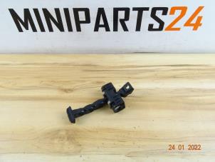 Used Door stop 2-door, right Mini Mini (R56) 1.6 16V Cooper S Price € 29,75 Inclusive VAT offered by Miniparts24 - Miniteile24 GbR