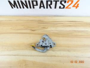Used Bonnet lock mechanism BMW Mini One/Cooper (R50) 1.6 16V One Price € 35,58 Inclusive VAT offered by Miniparts24 - Miniteile24 GbR