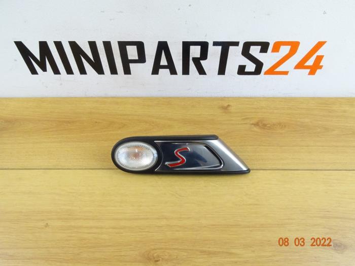 Clignotant protection avant droit d'un MINI Mini (R56) 1.6 16V Cooper S 2007
