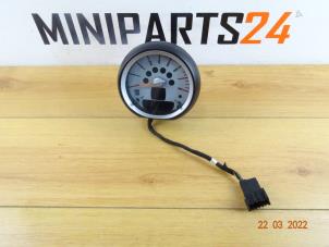 Gebrauchte Drehzahlmesser Mini Mini (R56) 1.6 16V Cooper Preis € 35,70 Mit Mehrwertsteuer angeboten von Miniparts24 - Miniteile24 GbR
