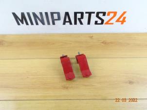 Used Tailgate hinge Mini Mini (R56) 1.6 16V Cooper Price € 47,60 Inclusive VAT offered by Miniparts24 - Miniteile24 GbR