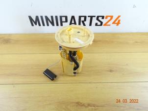 Usados Bomba de diésel Mini Countryman (R60) 1.6 Cooper D ALL4 Precio € 119,00 IVA incluido ofrecido por Miniparts24 - Miniteile24 GbR