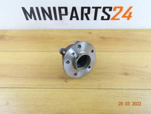 Used Rear hub Mini Mini (F56) 1.2 12V One Price € 71,40 Inclusive VAT offered by Miniparts24 - Miniteile24 GbR