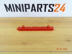 Używane Dodatkowe swiatlo stopu srodek Mini Mini (R56) 1.6 16V Cooper Cena € 29,75 Z VAT oferowane przez Miniparts24 - Miniteile24 GbR