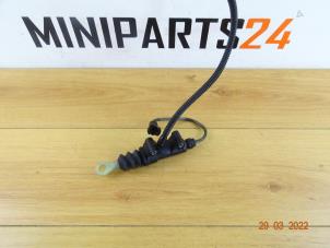 Używane Silownik sprzegla pomocniczy Mini Mini (R56) 1.6 16V Cooper Cena € 29,75 Z VAT oferowane przez Miniparts24 - Miniteile24 GbR