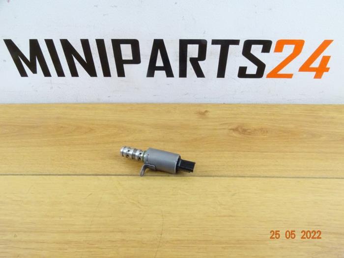 Nockenwelle Sensor van een MINI Mini (R56) 1.6 16V Cooper S 2012
