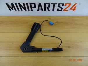 Used Seatbelt tensioner, left Mini Cooper S Price € 77,35 Inclusive VAT offered by Miniparts24 - Miniteile24 GbR