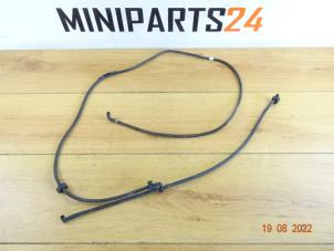 Used Hose (miscellaneous) BMW Mini One/Cooper (R50) 1.6 16V One Price € 23,80 Inclusive VAT offered by Miniparts24 - Miniteile24 GbR