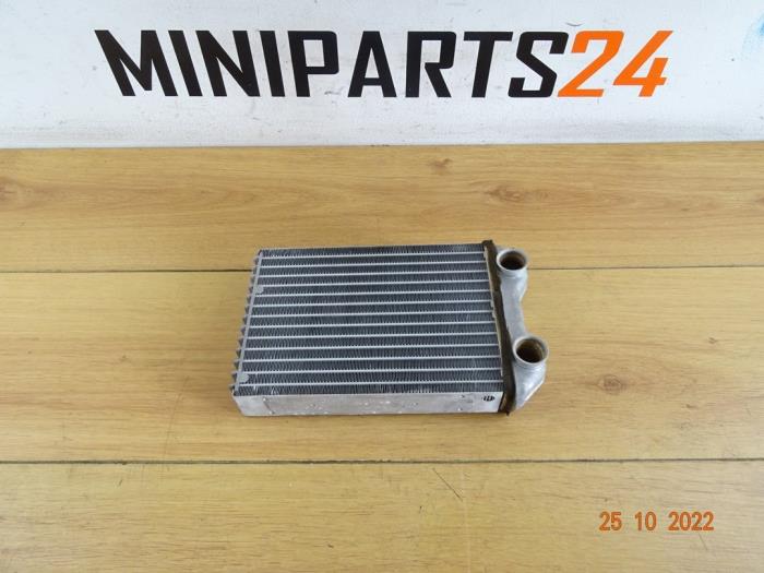 Heating radiator from a MINI Mini Cooper S (R53) 1.6 16V 2004