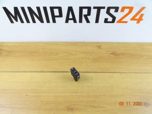 Used AUX / USB connection Mini Mini Open (R57) 1.6 16V John Cooper Works Price € 38,68 Inclusive VAT offered by Miniparts24 - Miniteile24 GbR