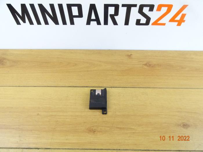 Antena Bluetooth z MINI Mini Open (R57) 1.6 16V John Cooper Works 2014