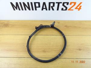 Used Hose (miscellaneous) Mini Mini Open (R57) 1.6 16V John Cooper Works Price € 65,45 Inclusive VAT offered by Miniparts24 - Miniteile24 GbR