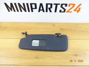 Gebrauchte Sonnenblende Mini Cooper S Preis € 23,80 Mit Mehrwertsteuer angeboten von Miniparts24 - Miniteile24 GbR