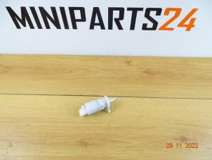 Used Windscreen washer pump Mini Cooper S Price € 26,78 Inclusive VAT offered by Miniparts24 - Miniteile24 GbR