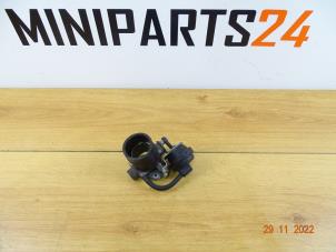 Używane Nastawnik kolektora Mini Mini Cooper S (R53) 1.6 16V Cena € 47,60 Z VAT oferowane przez Miniparts24 - Miniteile24 GbR