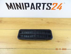 Used Engine breather housing (DC) Mini ONE Price € 29,16 Inclusive VAT offered by Miniparts24 - Miniteile24 GbR