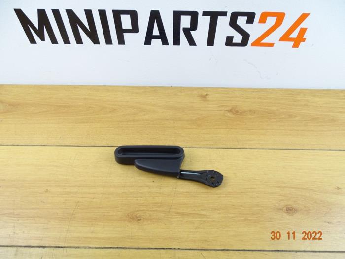 Używane Zapadka Mini ONE Cena € 35,70 Z VAT oferowane przez Miniparts24